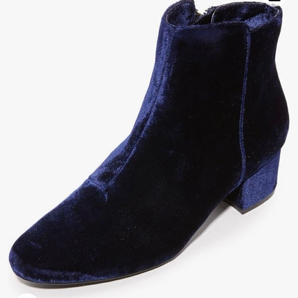 Joie blue velvet ankle booties size 6/36